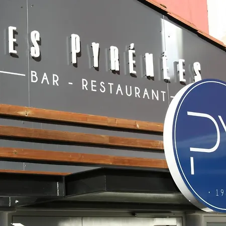 Hotel Les Pyrénées 2*