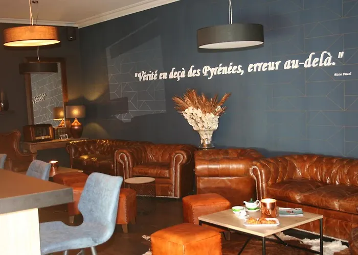 Les Pyrenees Hotel Mont-de-Marsan